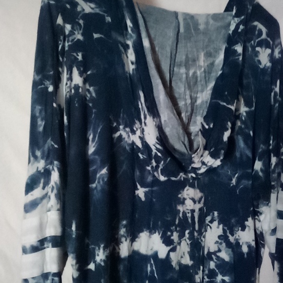 Pink Republic in Blue and White Tie Dye - Picture 3 of 4